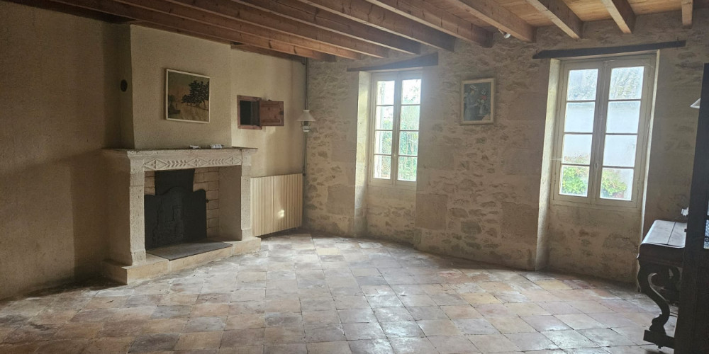 maison à ST FELIX DE FONCAUDE (33540)